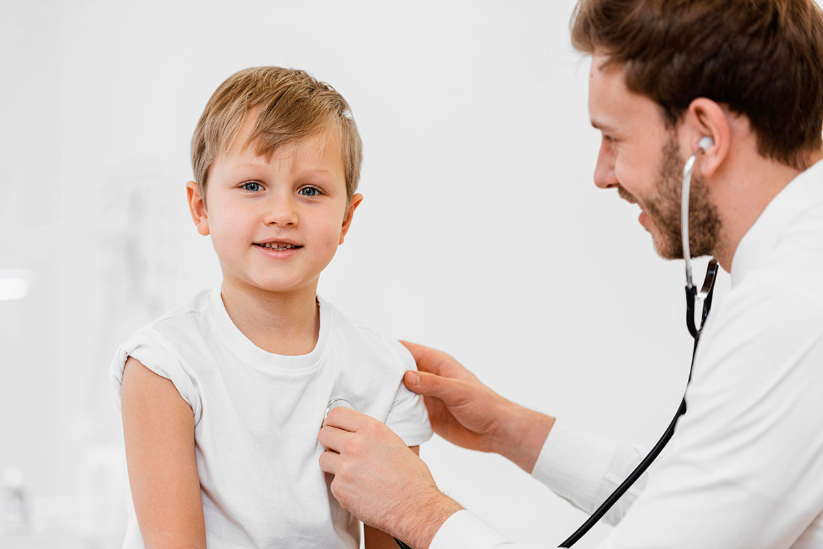 Centro Médico de Especialidades: Pediatria | Oeste Saúde - Planos de Saúde