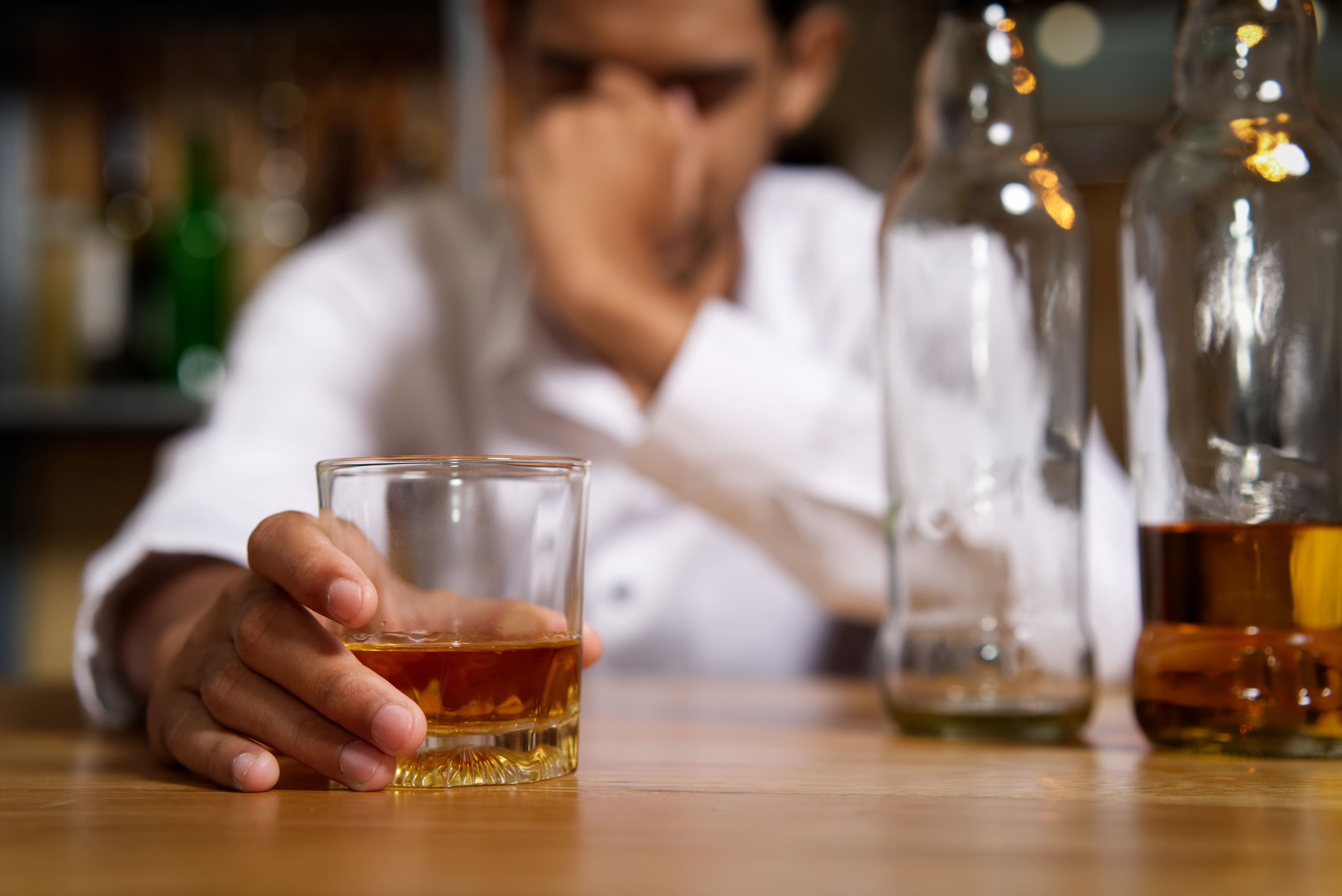 5 principais efeitos do álcool no organismo | Oeste Saúde - Planos de Saúde